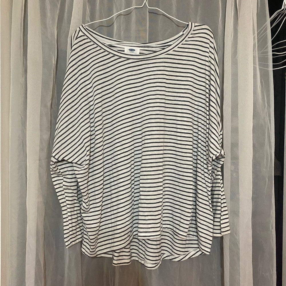 Old navy shirt